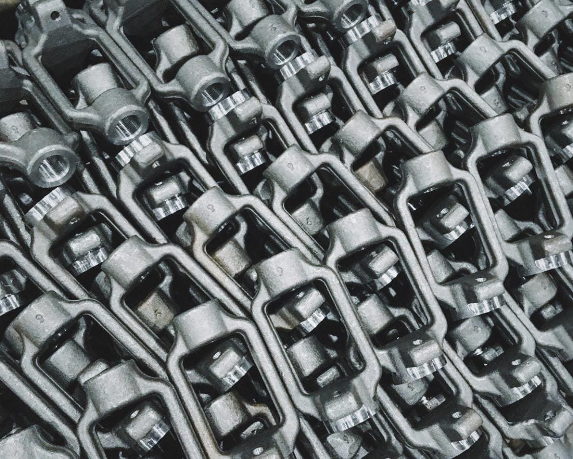 Кому поручить заказы на металлообработку?